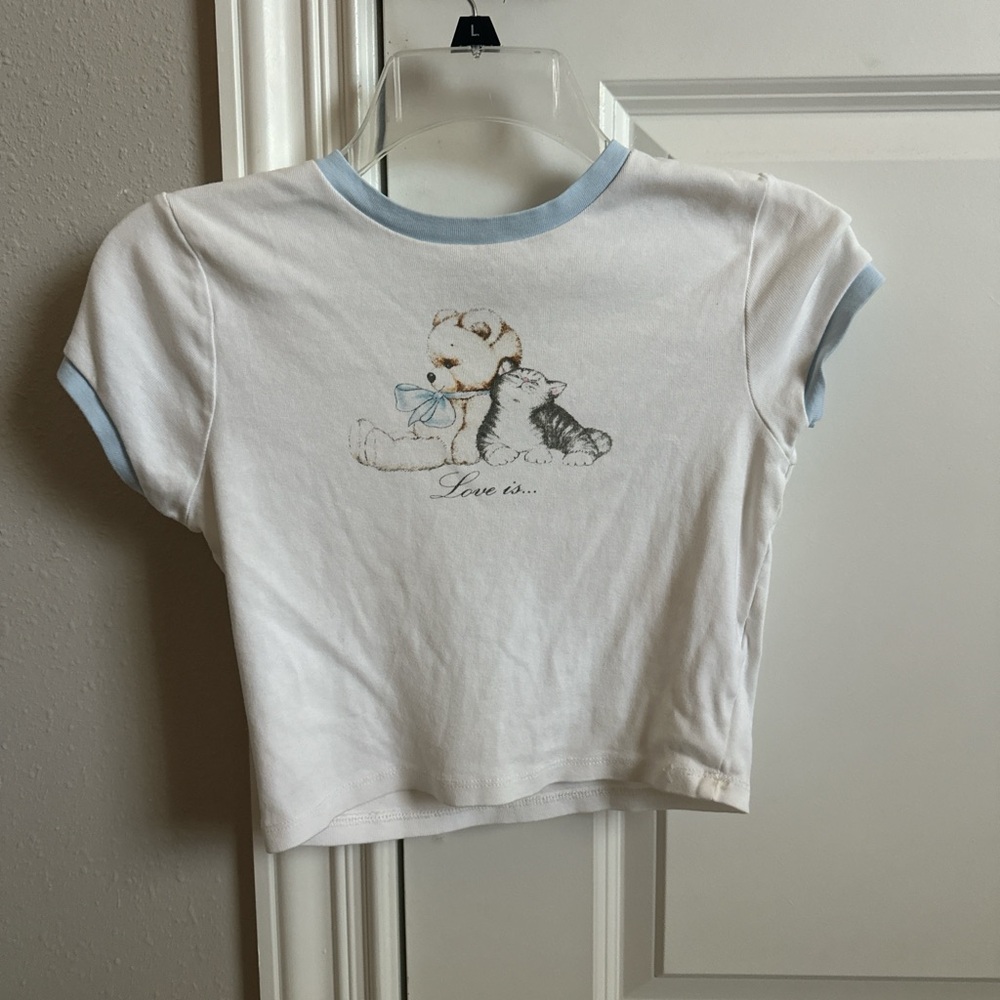 Forever 21 White and Blue Graphic Crop Top